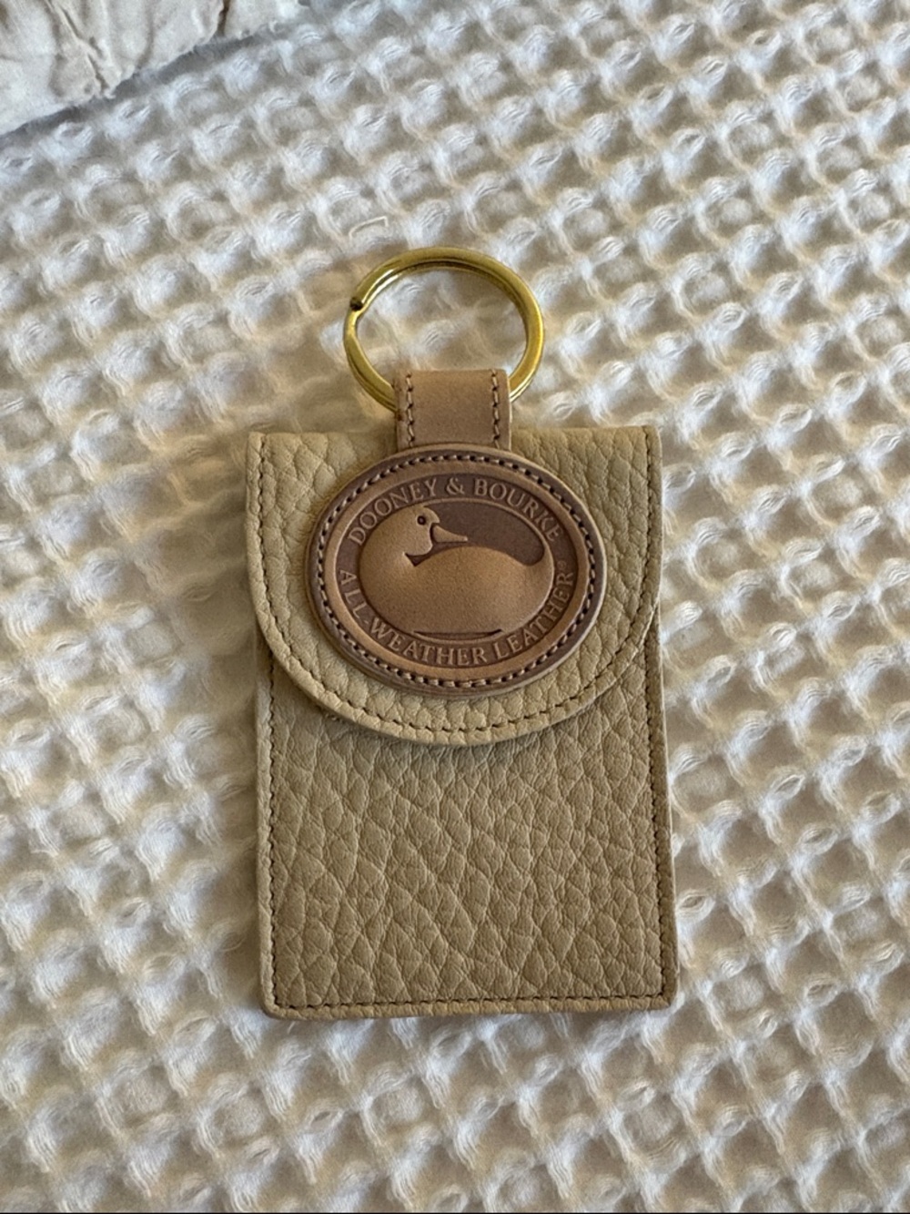 Dooney & Bourke Beige Pebbled Leather Key Card Holder with Gold Ring